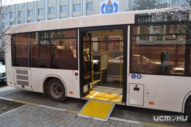В Орле вместо семи низкопольных автобусов ходит только один
