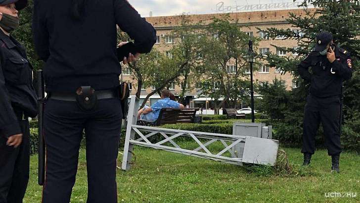 Упавшая на ребенка световая опора оказалась в Орле бесхозной