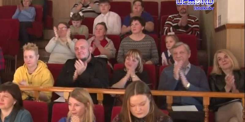 Хрустальные звёздочки Орла вновь блеснули своими талантами. В Орловском театре «Русский стиль» прошёл региональный этап фестиваля-конкурса