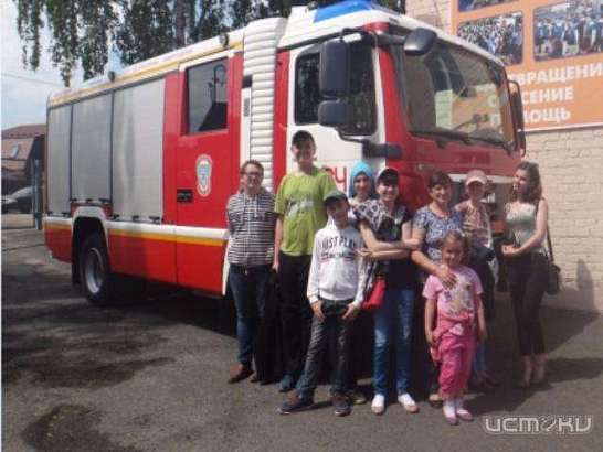 Воспитанники реабилитационного центра навестили пожарных