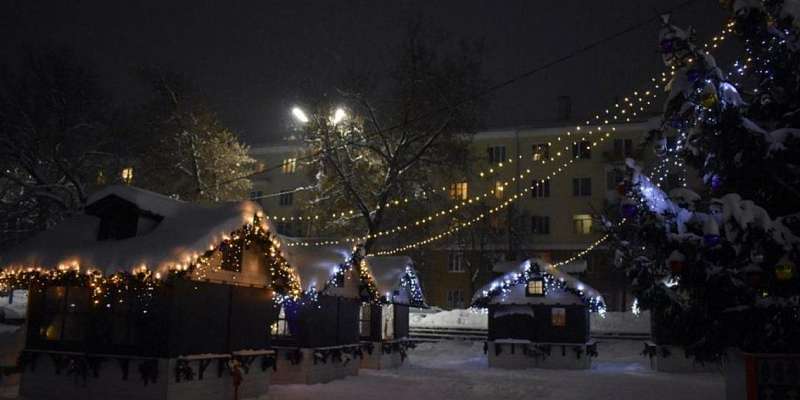 Дыры в бюджете: мэрия Орла не смогла расплатиться за новогодние украшения