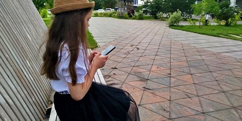 Юные орловцы смогут позвать на помощь родителей с помощью SOS-кнопки
