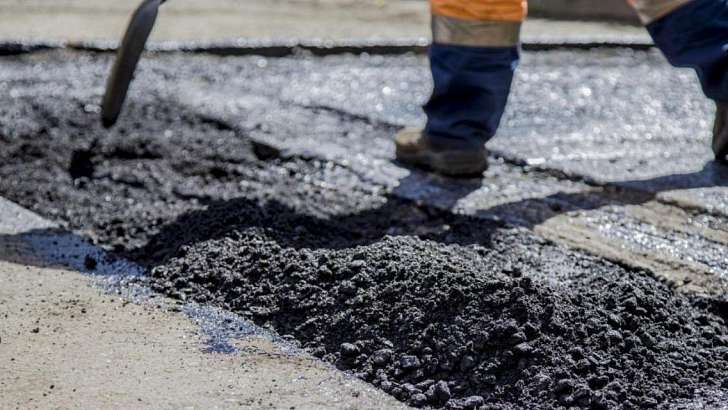 Выделены деньги на ямочный ремонт Болховского шоссе и переулка Маслозаводского в Орле