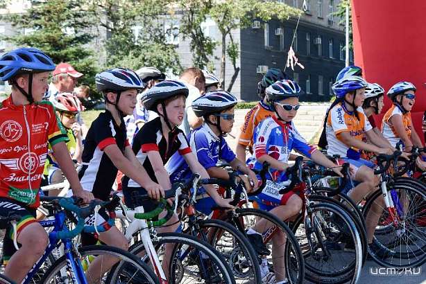 В Орле прошла велосипедная гонка-критериум 