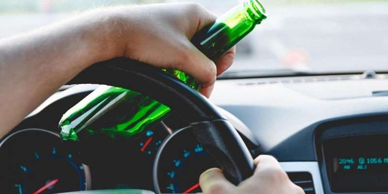 Далеко не уехал: во Мценске пьяный лихач оказался угонщиком