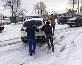 Прогнозам вопреки. Обильный снегопад сегодня застал орловчан врасплох Прогнозам вопреки. Обильный снегопад сегодня застал орловчан врасплох
