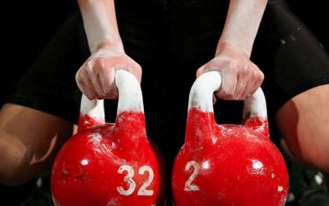 Гиревики на помосте