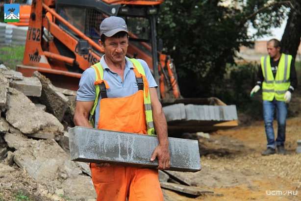 В Орле отремонтируют 33 двора