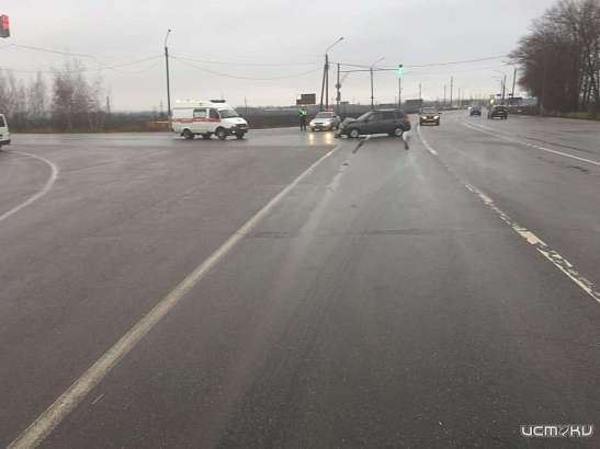 Под Орлом столкнулись легковушка «Лада» и микроавтобус «Форд»