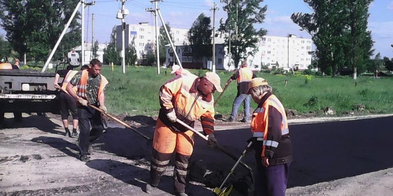 В этом году в Ливнах обещают отремонтировать 8 участков дорог 