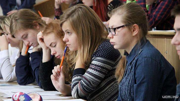 Чиновники поздравили орловских студентов с Татьяниным днем