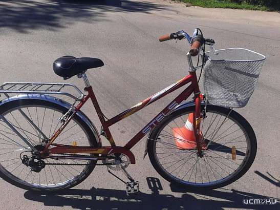 В Орле легковушка протаранила велосипедистку