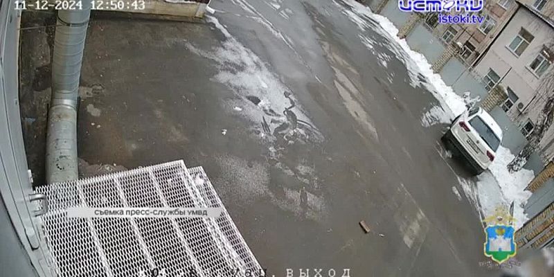 Экспресс-новости: в Орле общественник обратился к президенту Путину, задержаны иностранцы получавшие банковские карты по поддельным паспортам, а убийц...