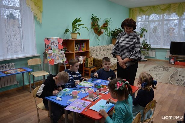 В Орловской области около 90 тысяч семей с детьми получают помощь органов социальной защиты В Орловской области около 90 тысяч семей с детьми получают помощь органов социальной защиты