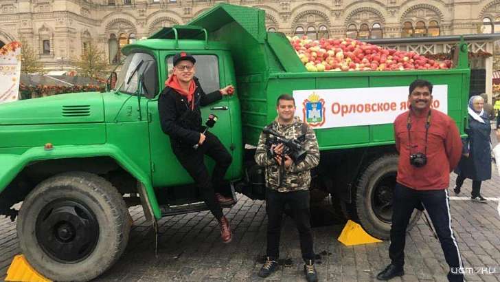 Орловские яблочки пришлись по вкусу посетителям столичной «Золотой осени» Орловские яблочки пришлись по вкусу посетителям столичной «Золотой осени»