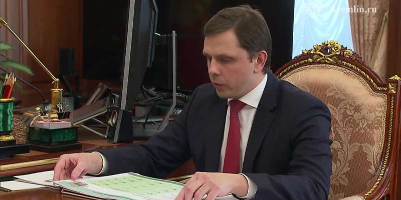 Владимир Путин встретился с губернатором Орловской области Андреем Клычковым