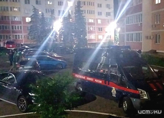 В орловских пабликах и СМИ появилась информация почему 11-летняя упавшая девочка оказалась на балконе техэтажа 15-ти этажного здания