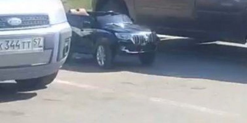 Детская машинка принесла Дмитрию Сёмину победу в нашем еженедельном конкурсе! 