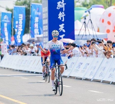 Орловский велогонщик стал первым на соревнованиях в Китае 