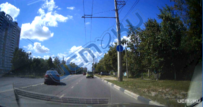 Не совсем понятные знаки и разметку обнаружили автомобилисты Орла