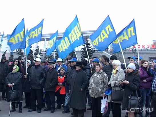 Едем ко всем, слышим каждого! Необычный поезд посетил Орел
