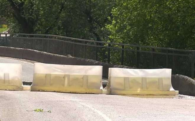 На время ремонта Колхозного моста временной пешеходной переправы, как было на Красном, не будет