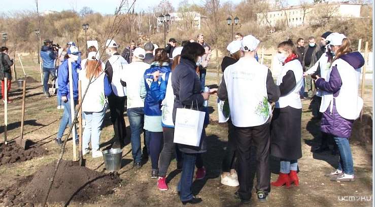 Жители негодуют: в период пандемии в Орле провели массовую акцию Жители негодуют: в период пандемии в Орле провели массовую акцию