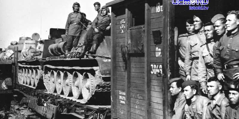 Известный орловский писатель Александр Митасов презентовал новую книгу о войне. В ней собраны яркие моменты 1943 года