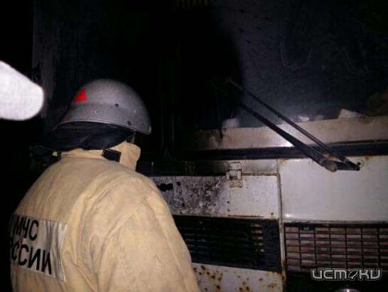 Во Мценске рано утром загорелся автобус