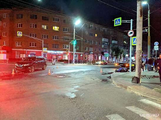 Смертельное ДТП: в центре Орла внедорожник столкнулся с мотоциклом