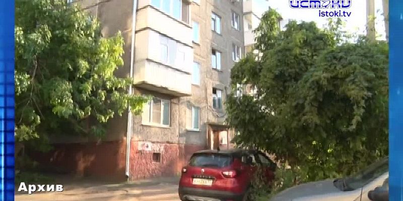 Появилось видео крупной аварии с участием легковушек и большегрузов. Экспресс - новости.
