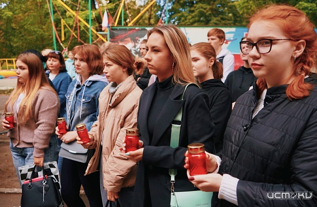 Орёл почтил память погибших в ходе теракта в школе №1 Беслана