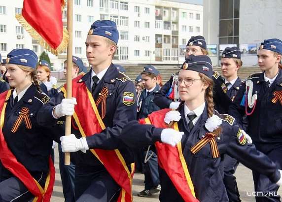 На площади Ленина прошла репетиция парада в честь 80-летия со дня первого парада партизан, воевавших в Орловской области