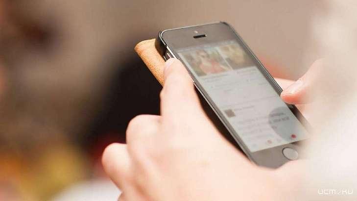 Решив купить смартфон в соцсетях, орловчанка попалась на удочку белгородского мошенника