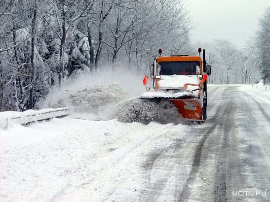 В Орловской области только перед приездом Клычкова дороги очищают от снега