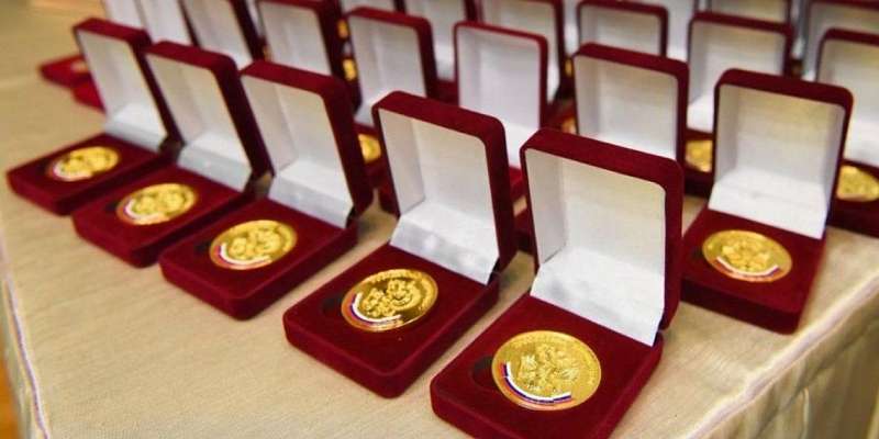 Среди выпускников этого года на Орловщине более 500 медалистов