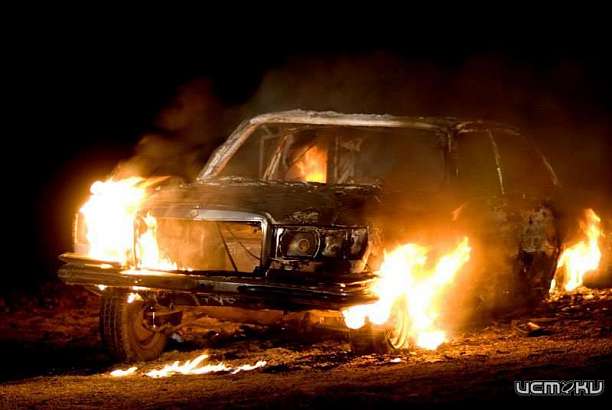 В Хотынце огонь оставил местного жителя без «Волги»