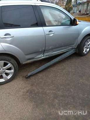 Столкновение двух автомобилей в Орле: «Mitsubishi» не пропустил «Ладу»