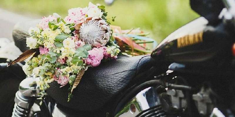 На КамАЗах и байках: какие свадьбы на Орловщине самые необычные