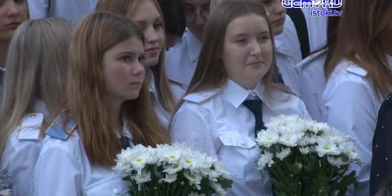 В День знаний торжественная линейка объединила около 200 первокурскников. В Орловском филиале Петербургского государственного университета путей сообщ...