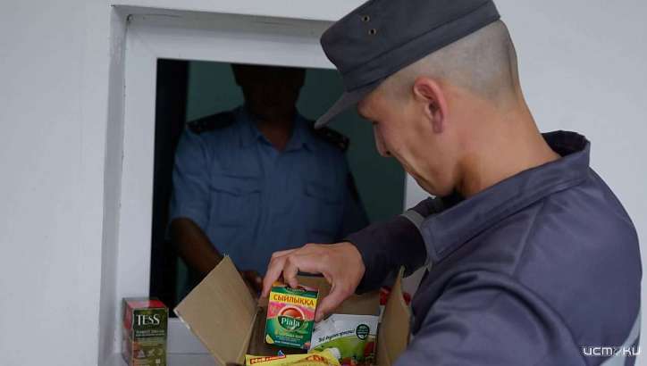 Орловские заключенные снова могут получать посылки и видеться с родными