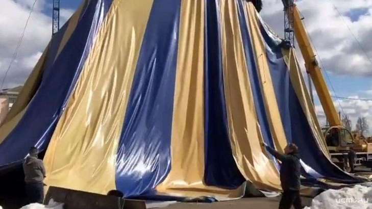 На площади Жукова начался демонтаж цирка