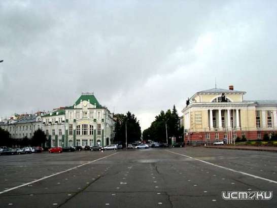 В Орле началась подготовка площади им. Ленина к реконструкции