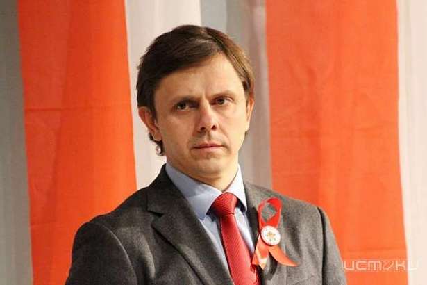 Клычков разослал 4 тысячи поздравительных открыток