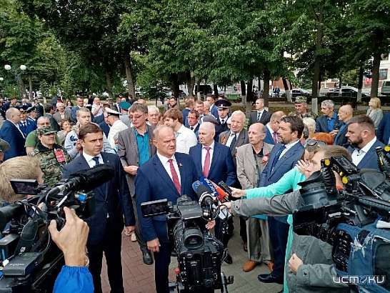 Два дня на Орловщине: лидер КПРФ Геннадий Зюганов приехал в родной регион