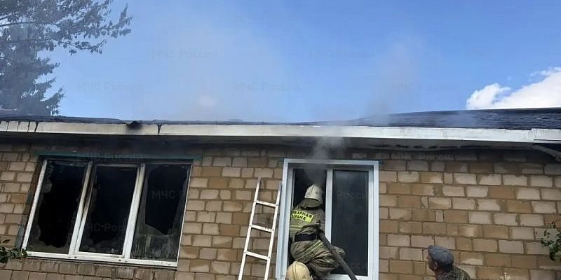 В Должанском районе пожарные ликвидировали возгорание жилого дома