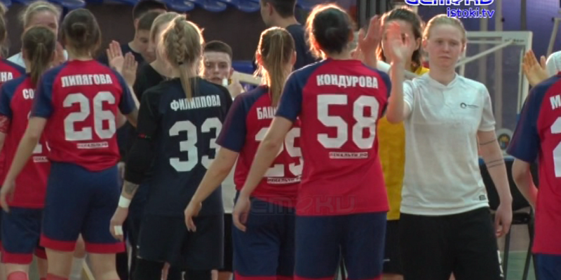 Наши футболистки лучшие в России!