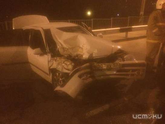 В Орле на ул. Бурова разбился автомобиль 