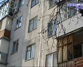 Сосульки на крышах домов мало заботят управляющие компании. Кто должен убирать ледяные наросты на крышах?