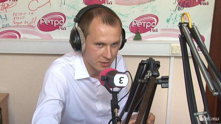 Смотрите в «Живом эфире»: что чувствуют, когда в 150-й раз прыгают с парашютом